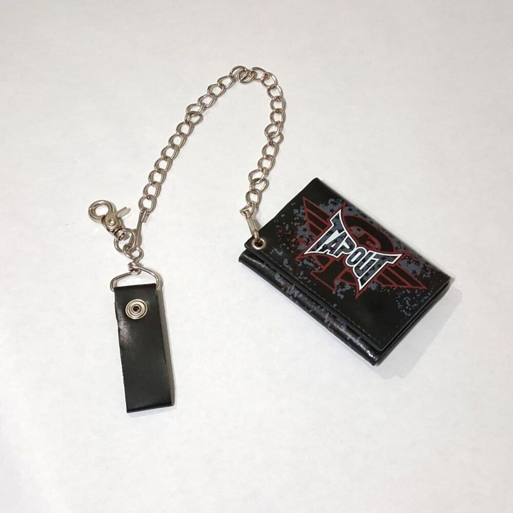 Deadstock Y2K Tapout Tri-Fold Chain Wallet - Never Used with Photo Insert